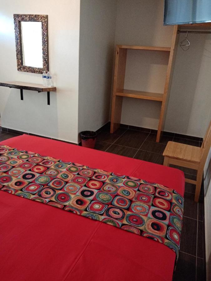 צ'יגנהופאן Hotel Tlatoani מראה חיצוני תמונה