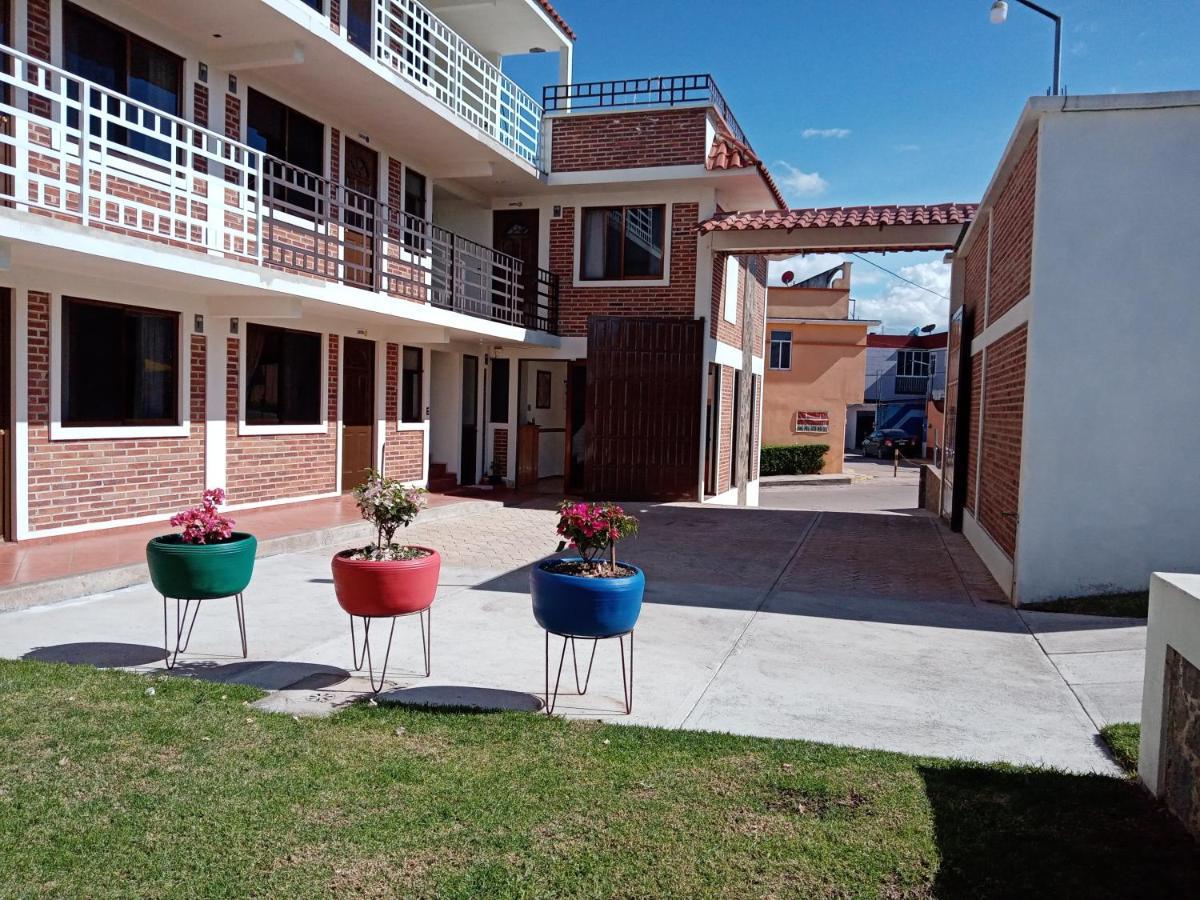 צ'יגנהופאן Hotel Tlatoani מראה חיצוני תמונה