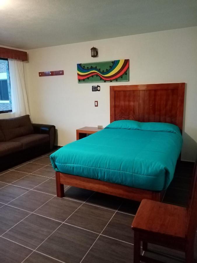 צ'יגנהופאן Hotel Tlatoani מראה חיצוני תמונה