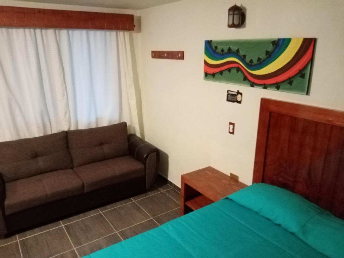 צ'יגנהופאן Hotel Tlatoani מראה חיצוני תמונה